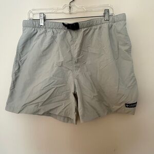 Columbia Women's Hiking Shorts - Size Large